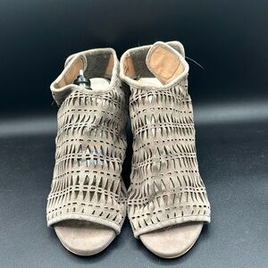 tan suede Jeffrey Campbell Quebec cutout open toe block heels size 9